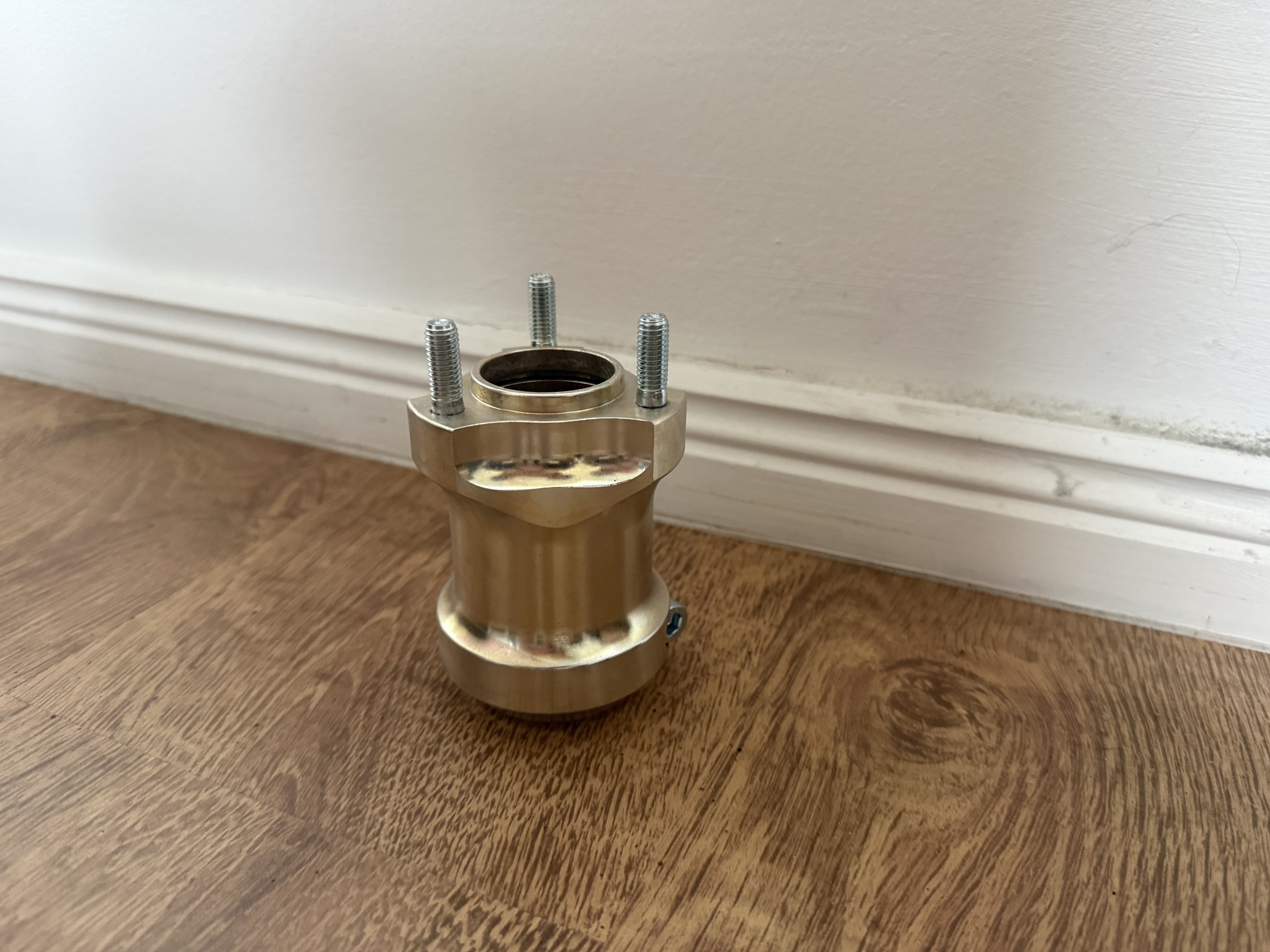 RADSTERN HINTEN MAGNESIUM 40X98mm
